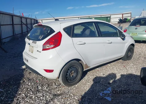 2011 Ford Fiesta Se z USA, uszkodzony, nr VIN 3FADP4EJ3BM191408